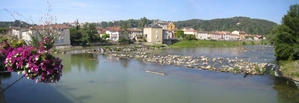 Aire-sur-l-Adour-river